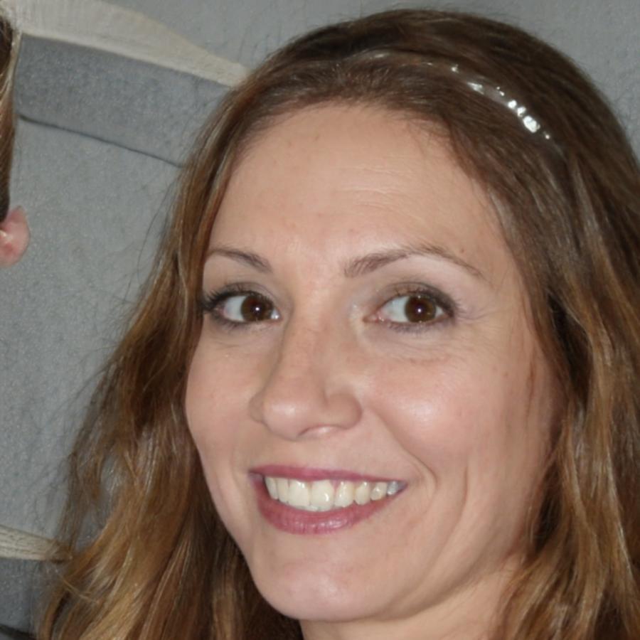 Portrait von Elif Yılmaz