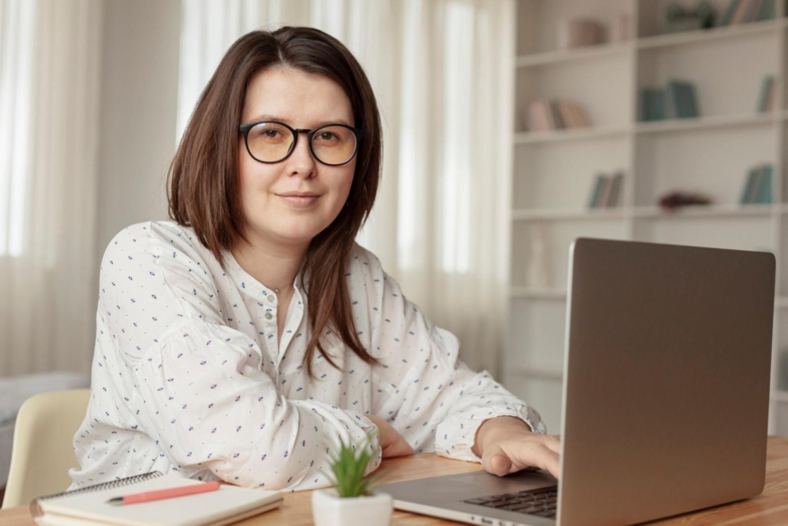 synareliqu Team bei der Arbeit in Berlin